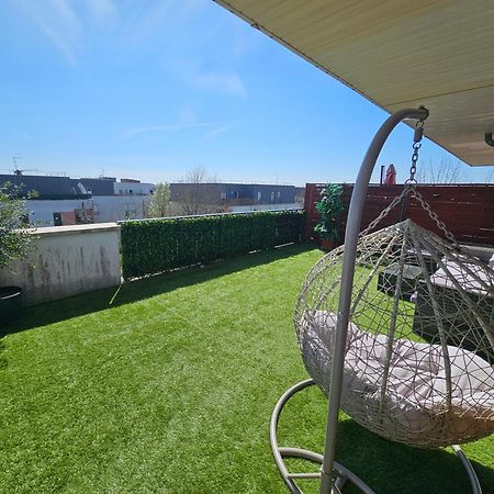 Stylish Rooftop Avec Terrasse A 2Pas De Disney Paris Монтеврен Екстер'єр фото