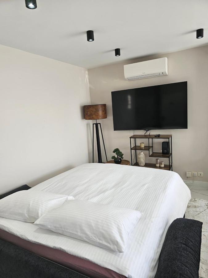 Stylish Rooftop Avec Terrasse A 2Pas De Disney Paris Монтеврен Екстер'єр фото