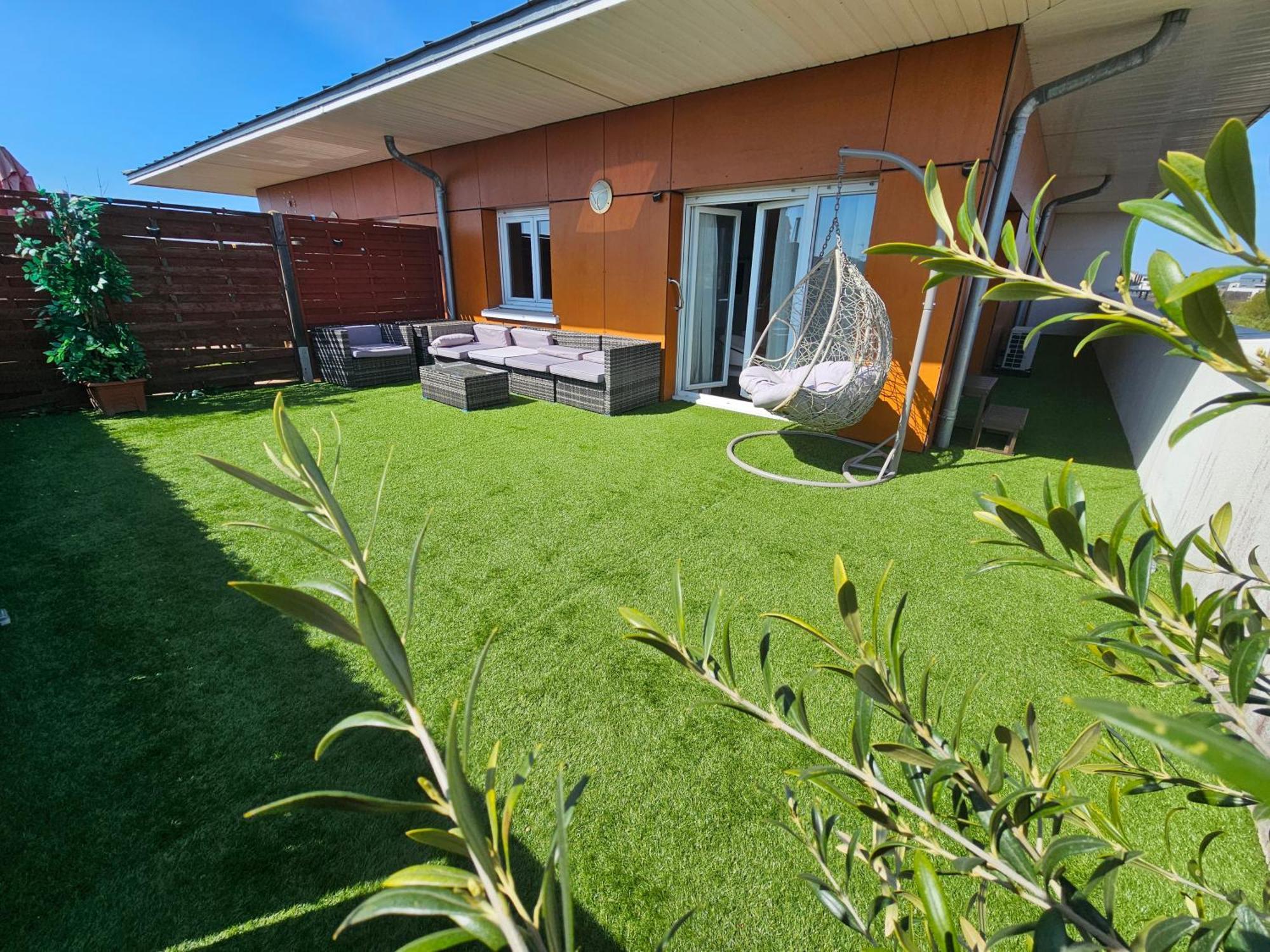 Stylish Rooftop Avec Terrasse A 2Pas De Disney Paris Монтеврен Екстер'єр фото