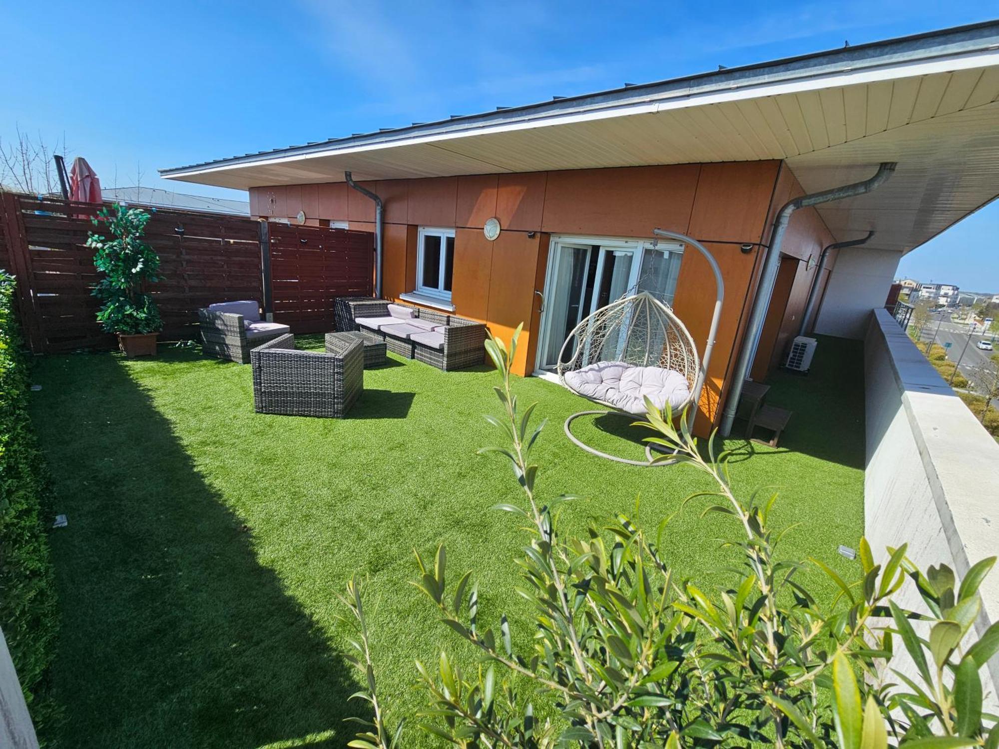 Stylish Rooftop Avec Terrasse A 2Pas De Disney Paris Монтеврен Екстер'єр фото